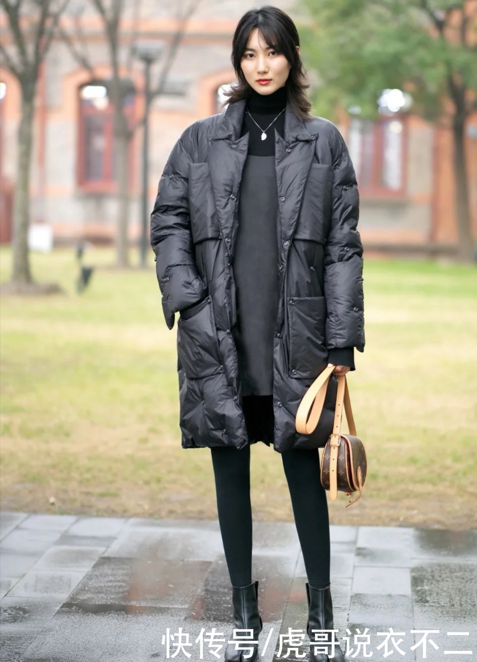 打底裤简直是冬季的“百搭神器”，让搭配变简单，保暖时尚都OK