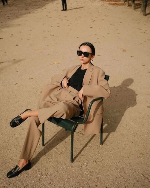 早春第一双鞋，不妨试试“懒人鞋”，舒服又时髦，难怪越来越火