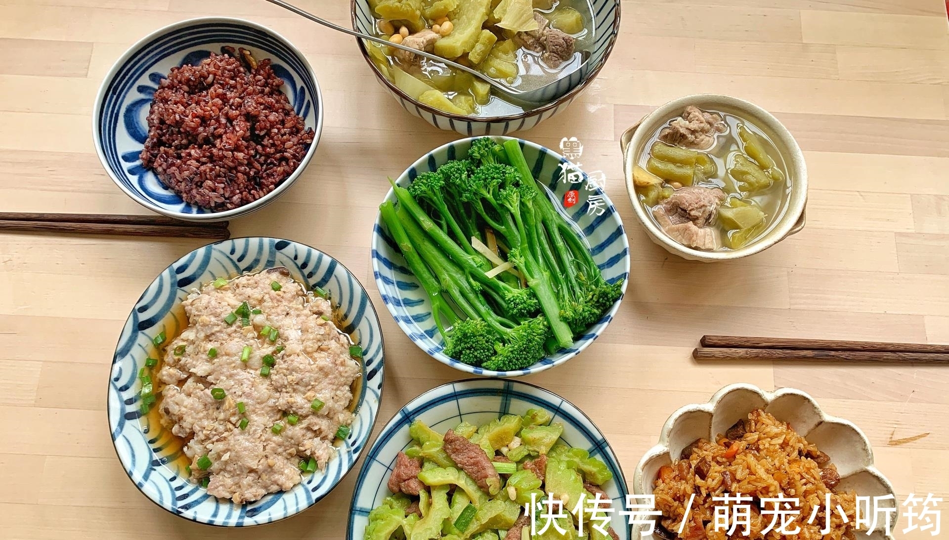 瘦肉煲汤|广东一家三口一周晚餐,走红朋友圈,网友:一个月伙食费够吗?
