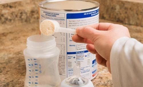 奶粉|喝“母乳”和喝“奶粉”的孩子,一年后差距明显,事实胜于雄辩