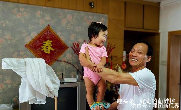 家庭|第一天上幼儿园“不哭”的孩子，资深幼师往往来自3种家庭