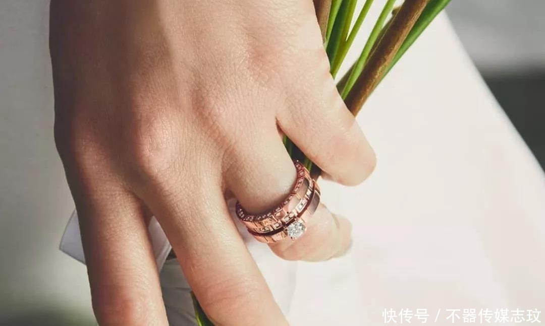 定制钻戒实用指南:钻戒定制优势、流程及注意事项