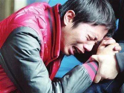 检查|24岁男子肩膀痛,查出肺癌,提醒:身体有2痛1粗,最好检查下