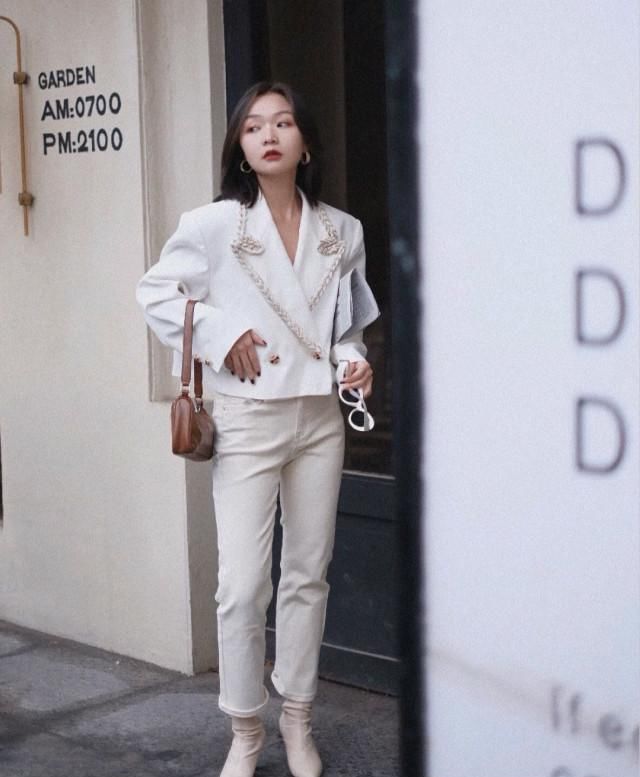 你什么“脸型”，就配什么发型和衣服！自测一下，搭对了美个几倍