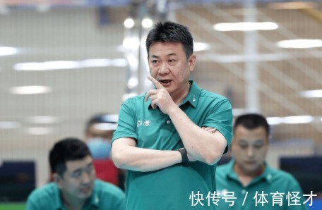 女排|蔡斌任女排新帅后重组教练团!安家杰确定离队,赖亚文也不再任教