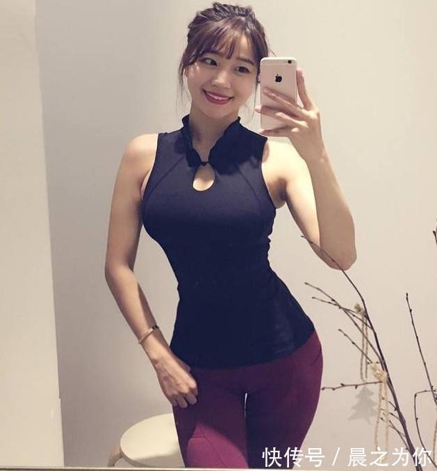 身材 时尚穿搭：匀称有型的打底裤美女，打造出曼妙身材