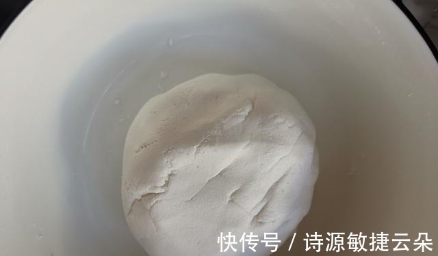 吃汤圆试试这馅,鲜美好吃营养高,比甜味汤圆好,老人孩子都爱吃!