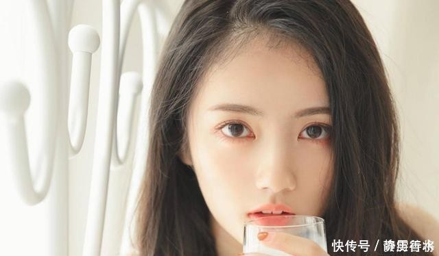 天然“胶原蛋白”被发现,女人每晚睡前吃,皱纹没,气色好显年轻