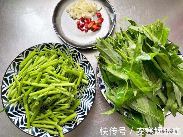 小白|空心菜最简单的做法，厨房小白也能做出的美味，减脂者的福音