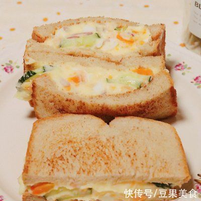 吐司|简单美味，十分钟健康早餐：土豆泥沙拉三明治走起
