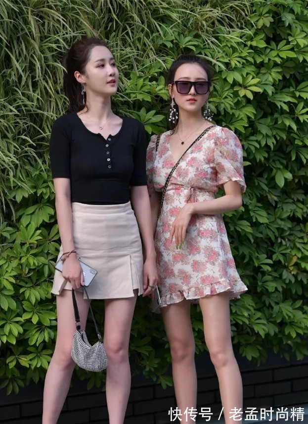 小姐姐|极致绽放青春的服饰搭配,简约大方又美艳,时尚魅力尽显无疑