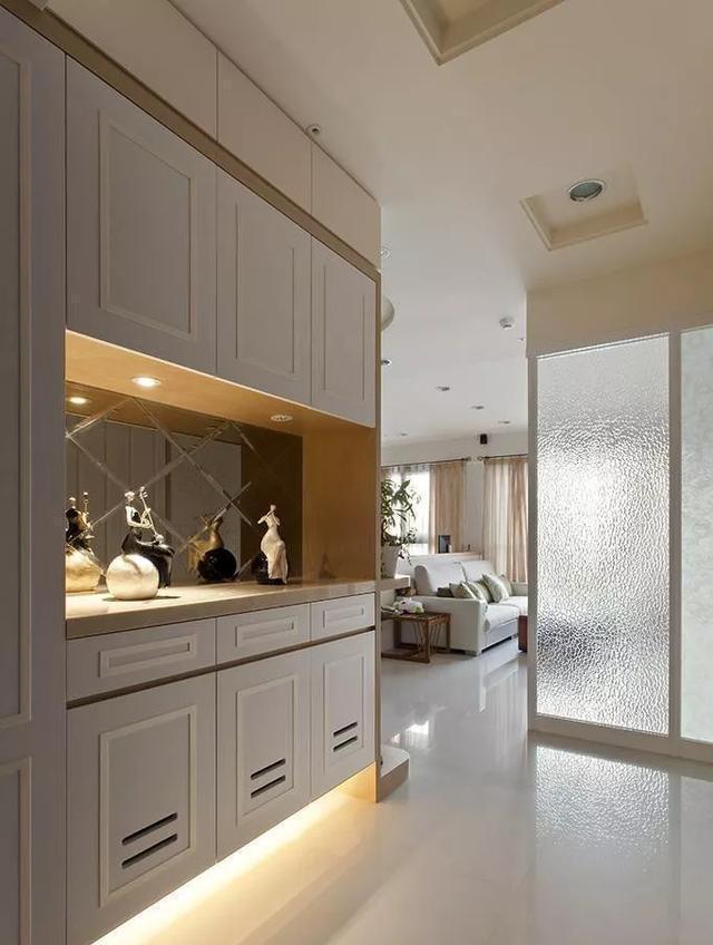 玄关柜|玄关这样设计，1㎡能当5㎡用，每天进门都会被美到！