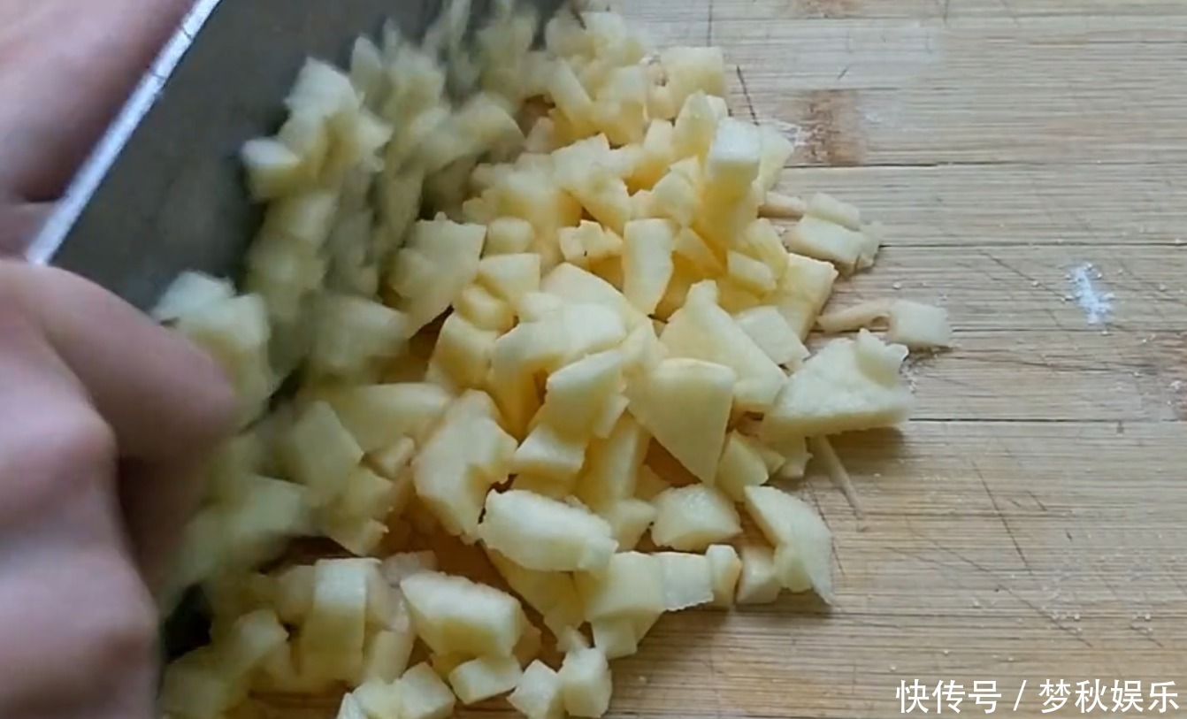 山药新吃法,做法简单,蓬松暄软,香甜美味,比面包还好吃