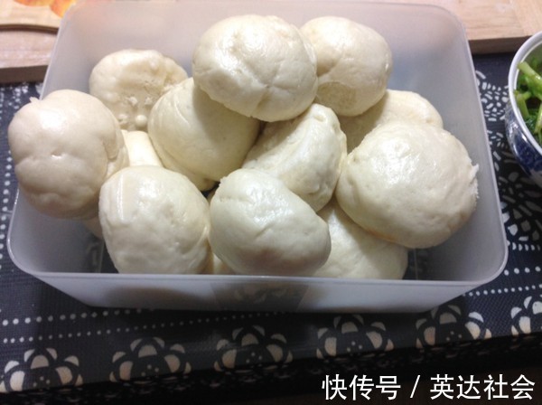 酵母|蒸馒头，别直接上锅蒸！教你3揉2发，馒头雪白松软，清甜蓬松