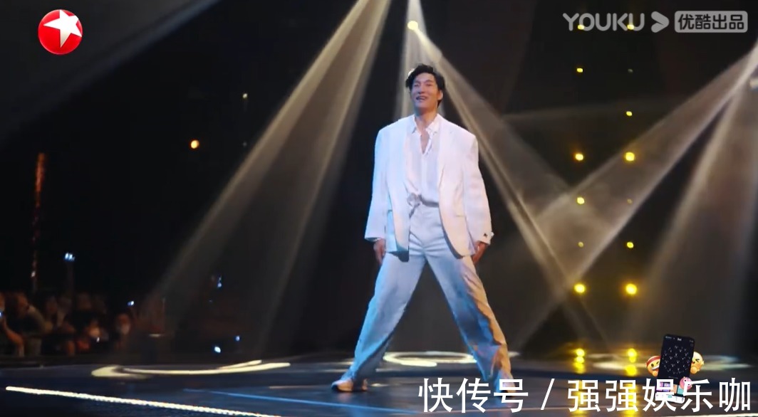 《追光吧，哥哥2》第一期，張衛(wèi)健和張傲月讓人驚喜，最差是他