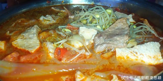 炖了一大锅菜，吃完浑身都是汗，特别香辣可口