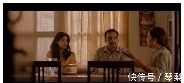 小养女孩,最怕父母用这4件事,毁掉她一生的潜力