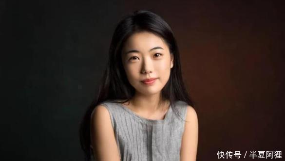 12年了,当初让清华主动降60分录取的天才文学少女,如今怎样