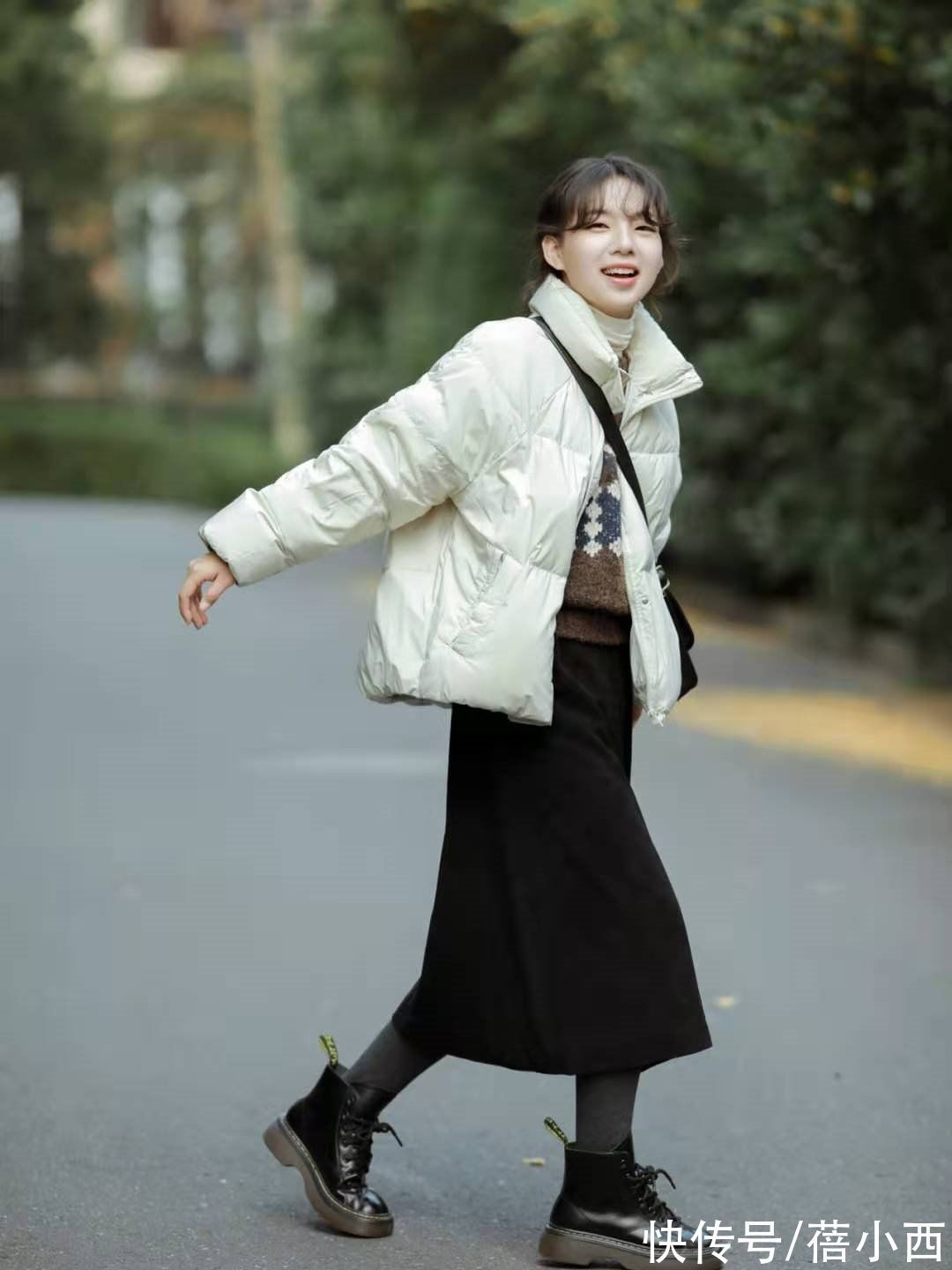 半身裙 冬天赶紧把“半身裙”穿起来,搭配这些上衣,比你想象中还好看