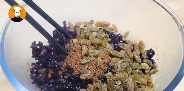 90岁老奶奶吃了60年红豆的养生做法,不打豆浆不熬粥,越吃越精神