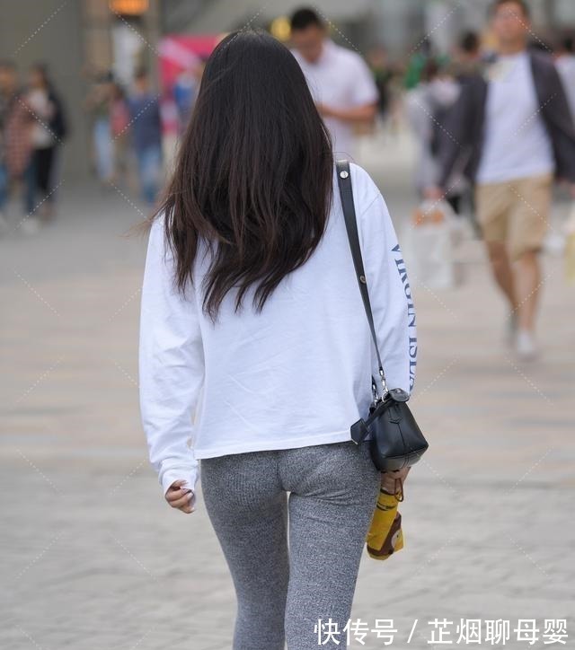 打底裤 时尚优雅的打底裤带来清爽的视觉感,尽显简约的气质感!