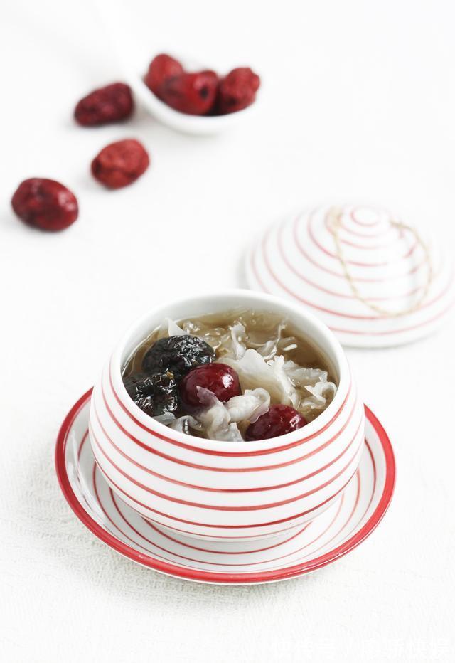 梅子|女人再忙也要爱自己,这3种食材,隔三岔五地吃,滋润肌肤气色好