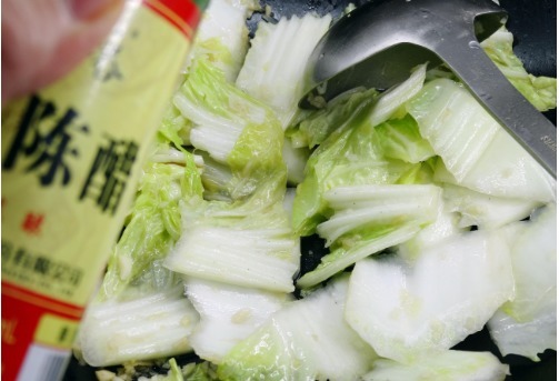 好吃|做醋溜白菜,别下锅直接加醋,多加这一步,比饭店的还好吃