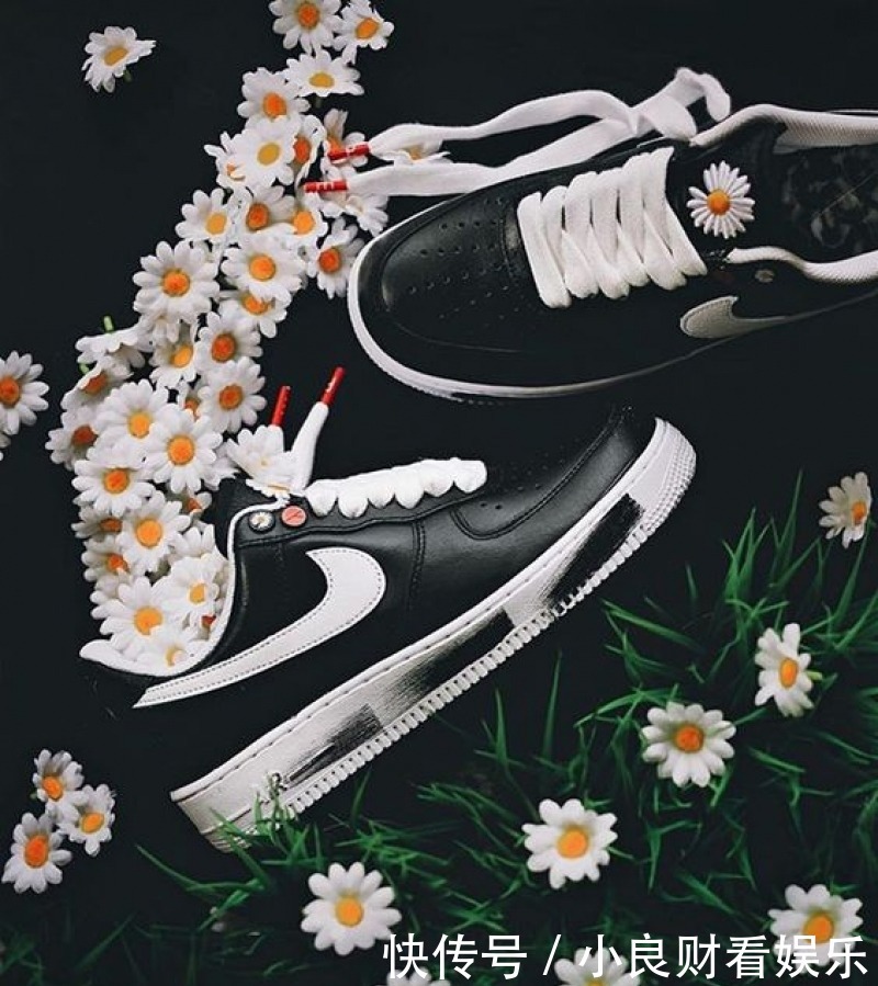 博物馆|倒钩竟是最便宜的一双!周扬青的“球鞋博物馆”