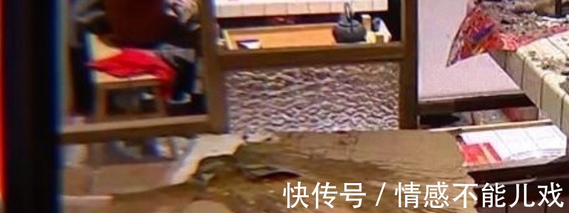 事故现场|陈赫火锅店事故现场:水泥掉下砸进锅内,热油泼得到处都是