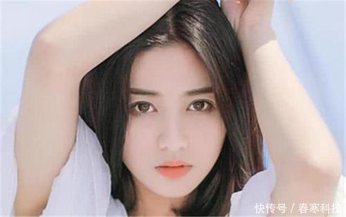 女生脸上有这3条“线”,说明在慢慢变美,能中1个颜值不输校花