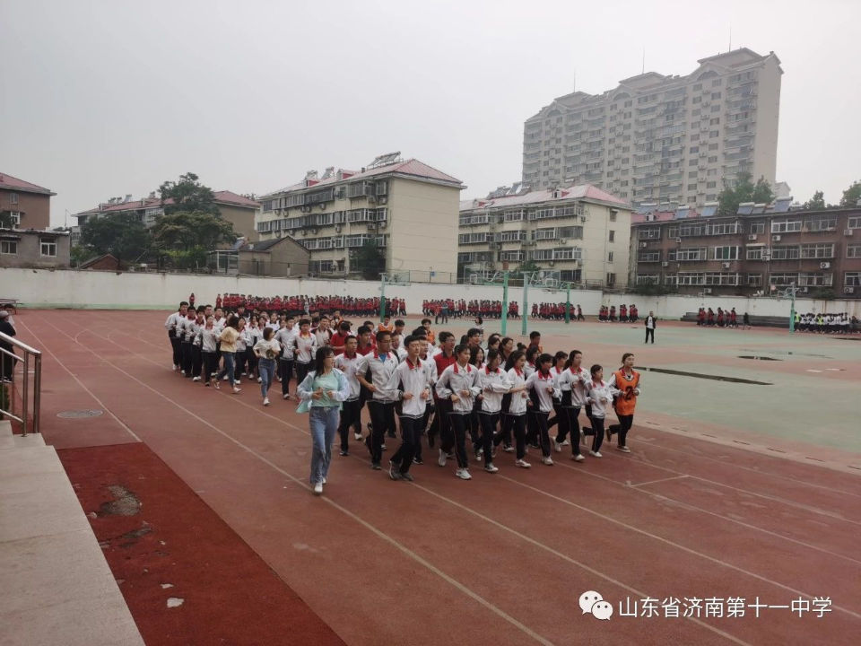 梦想天空分外蓝|毕业印记！记录济南十一中2018级高三学子在校的“最后一天”