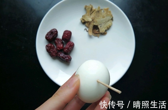 鸡蛋|红枣和它一起煮，气色越来越好了，愉快度过“痛苦”的那几天