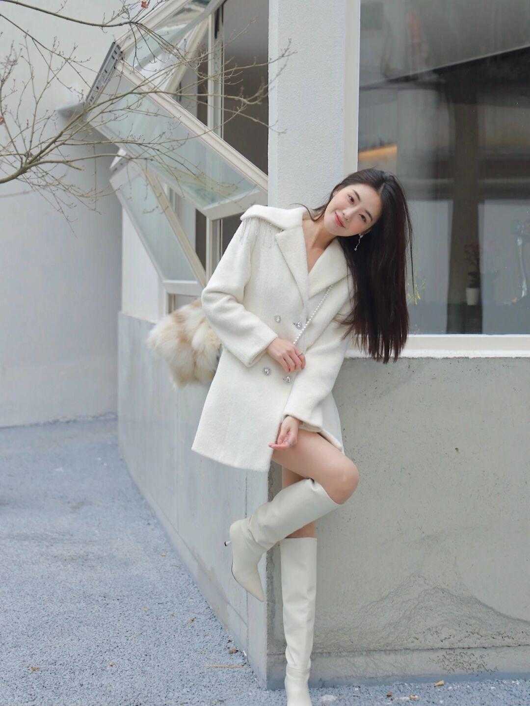 单品|高筒靴除了黑色外,你还可以选这几种颜色,上脚显瘦还有女王范