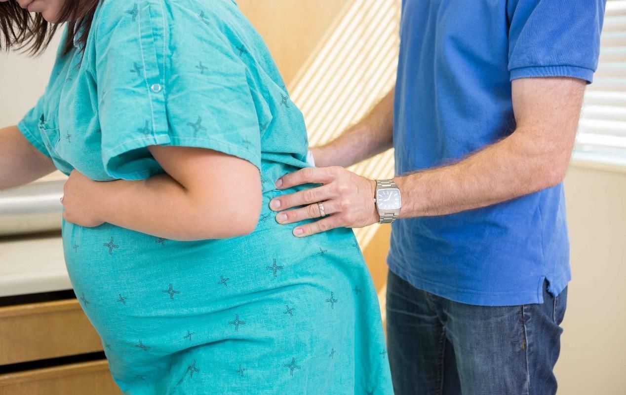 区别|顺产“被迫撕裂”与“主动侧切”,区别不止在恢复期,这些才头疼