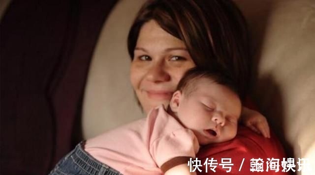 小手|孩子的这4种行为是在向妈妈示爱,家长别在拒绝让宝宝伤心了