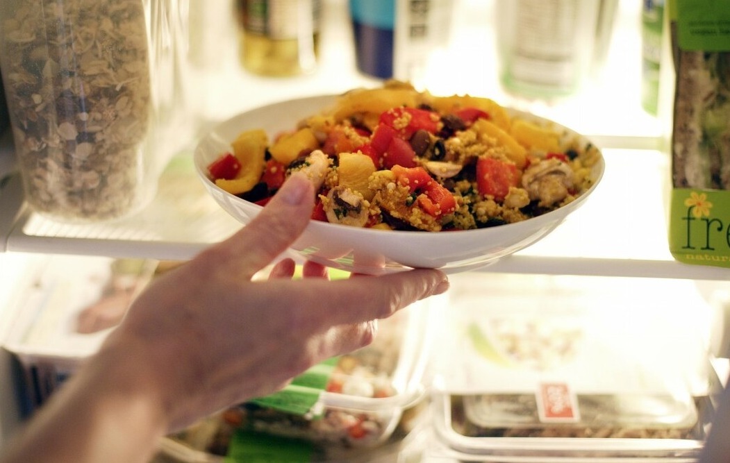 食物|再次提醒,冰箱里4种食物,放久了就别吃了,不妨了解一下