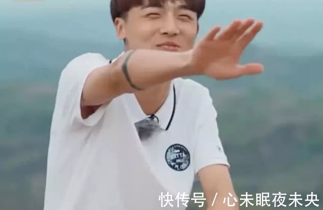 變形計：農(nóng)村妹妹喜歡城市哥哥，親妹察覺后連說哥哥壞話斷她念想