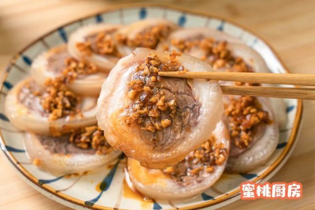 夏天最好吃的肉菜!清爽又开胃,一点不油腻,卷一下就能成!