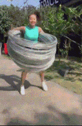 |搞笑GIF段子：浪过头了