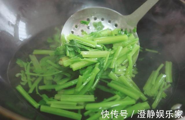 没焯水就不能吃的4种蔬菜,以后可别再直接丢下锅,吃了肠胃不适