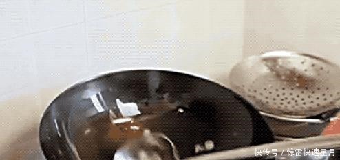 猪肉和粉条这么一炖,味道美极了,全家人都爱吃,刚上桌就被抢光