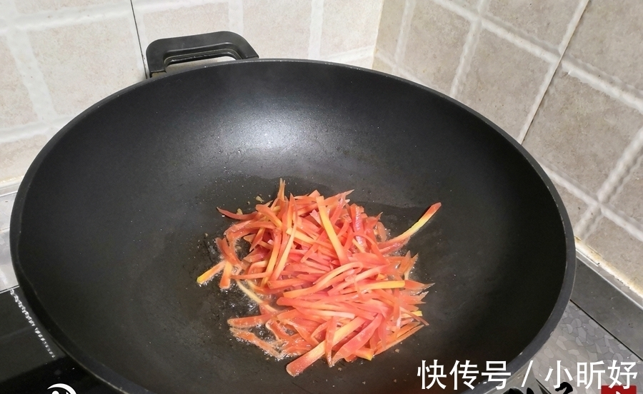 个子|2分钟出锅的快手菜,常给孩子吃,保护视力,个子长得快!