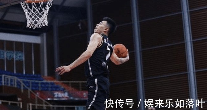 男篮|中国男篮五大希望之星!周琦胡明轩榜上有名,成对抗日本主力球员