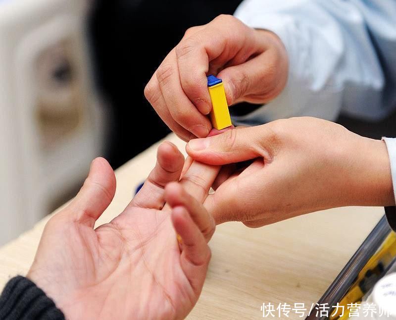 糖友|患三十多年的糖尿病患者经历，熟知这4种水果，适合糖友稳定血糖