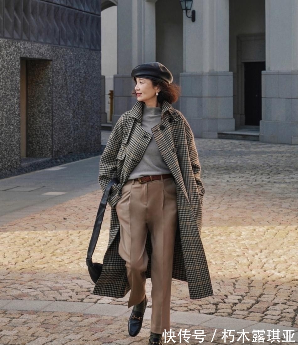 妈妈 58岁三木妈妈,凭什么美得优雅?她这3个“配色公式”,堪称一绝