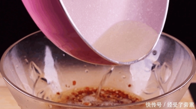 抢光|五花肉别再红烧了,换种新的吃法,招待客人超有面子,上桌就抢光