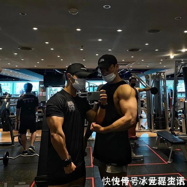 狼狗|韩国小伙爱健身,练出一身腱子肉,从小奶狗变成肌肉狼狗