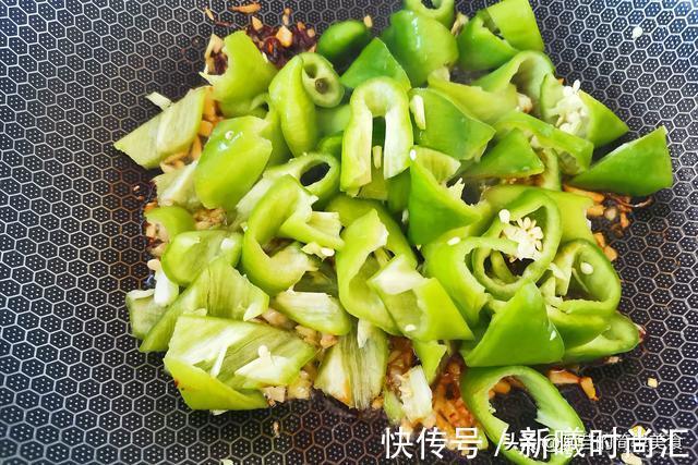 鸡肝|这道平价美食,真的很实惠,据说多吃对眼睛有好处,非常棒