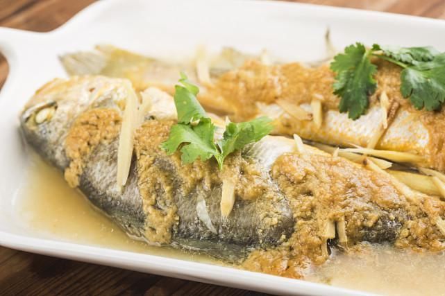 心脑血管疾病|高血脂的人最好不要碰3种食物，多吃一口都是在涨“血脂”，别不当一回事