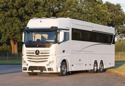 老年|自驾游旅行,为何更多人喜欢床车,不喜欢房车驴友说出猫腻